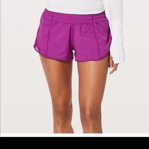 Lululemon Hotty Hot Shorts Sz 6. New w/out tag